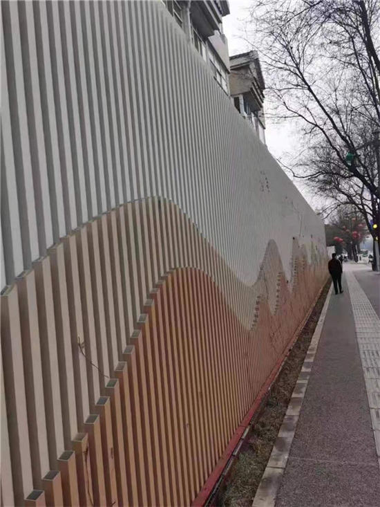 ���̰���